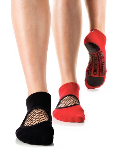 Arebesk Fishnet Assorted 2-pack Closed Toe Ankle Socks - Red