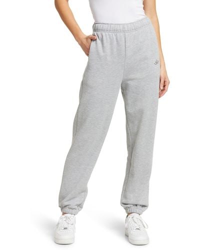 Alo Yoga Accolade Logo Sweatpants - Gray
