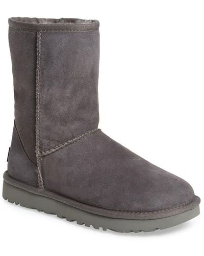 UGG ugg(r) Classic Ii Genuine Shearling Lined Short Boot - Brown