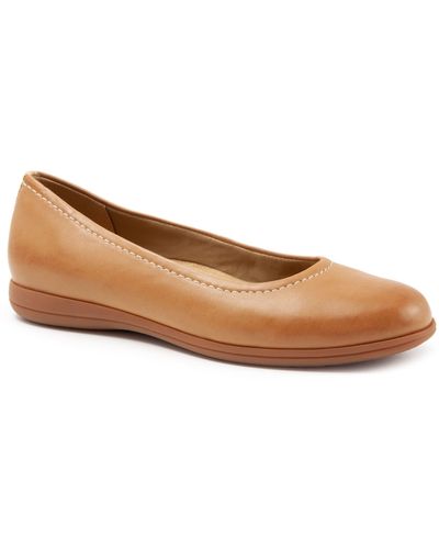 Trotters Darcey Skimmer Flat - Brown