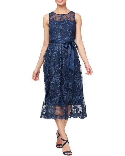 Alex Evenings Floral Embroidered Sleeveless Cocktail Dress - Blue