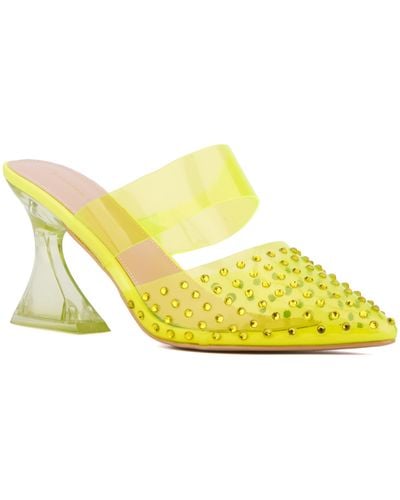 FASHION TO FIGURE Jazz Pointed Toe Pump - Yellow