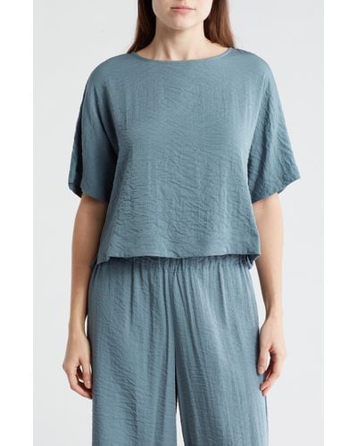 Adrianna Papell Crinkle Boxy Crop T-shirt - Blue