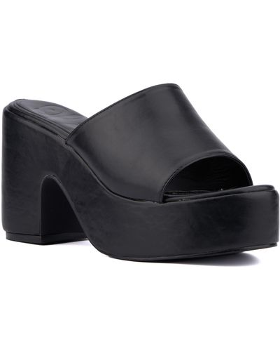 Olivia Miller Crush Platform Slide Sandal - Black
