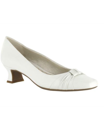 Easy Street Waive Square Toe Pump - White