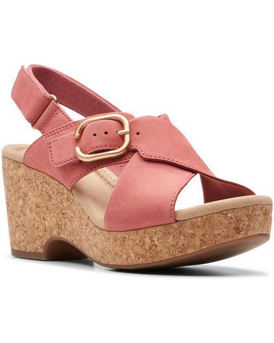 Clarks Giselle Dove Platform Sandal - Pink