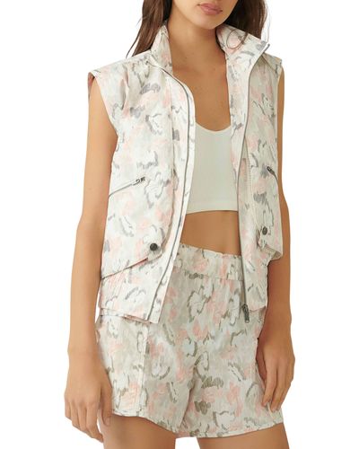 Fp Movement Off The Grid Printed Vest - Natural