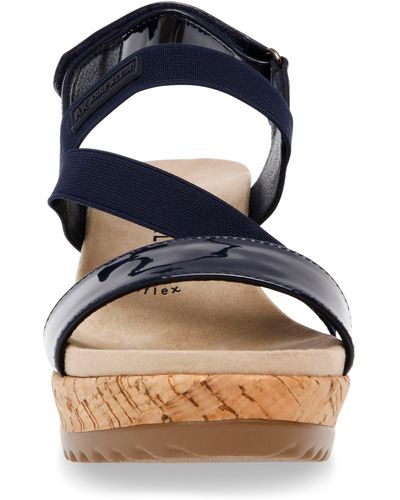 anne klein wedge