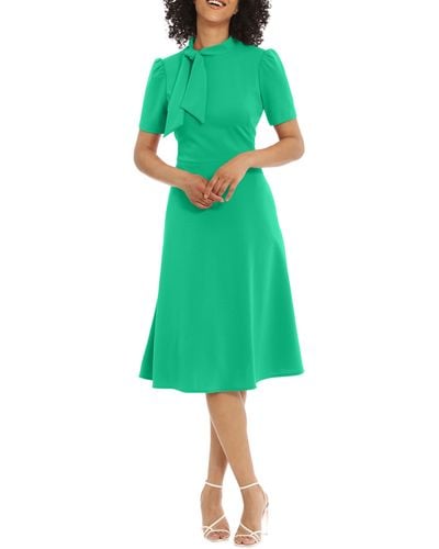 Maggy London Short Sleeve Necktie Midi Dress - Green