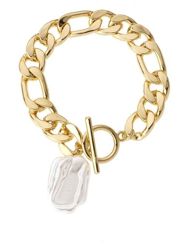 Ettika Imitation Pearl Curb Chain Toggle Bracelet - Metallic