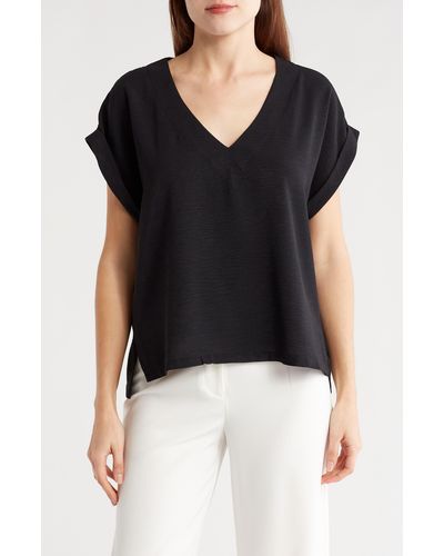 Bobeau Airflow V-neck Top - Black