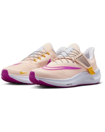 Nike Air Zoom Pegasus 39 Flyease Running Shoe - Pink