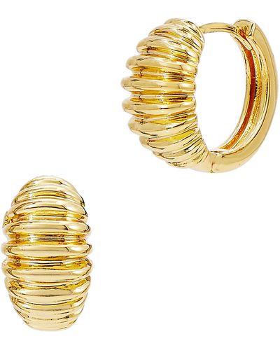 Savvy Cie Jewels Graham Huggie Hoop Earrings - Metallic