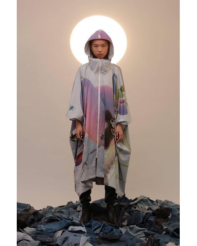 JENN LEE You Are The Universe Functional Cape - Multicolor