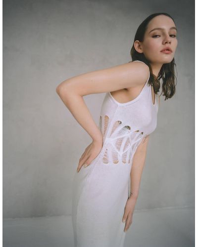 SERAYA White Maxi-dress