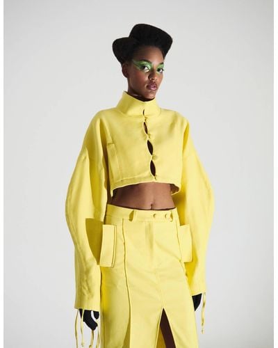 BLIKVANGER Ss22. Yellow Puff-sleeve Cropped Suit Jacket