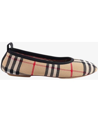 Burberry Flats and flat shoes for Women | Online Sale up to 87% off | Lyst