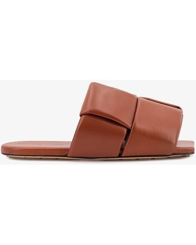 Bottega Veneta Squared Toe Leather Sandals - Brown