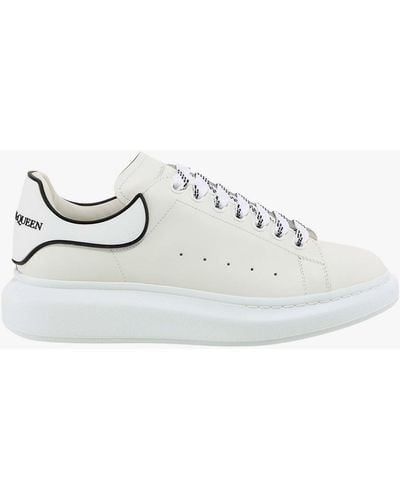 Alexander McQueen Oversize Sneakers With Silicone Spoiler - White