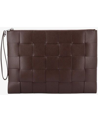 Bottega Veneta Leather Closure With Zip Stitched Profile Clutches - Brown