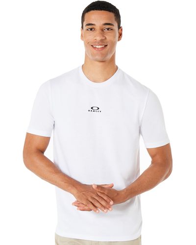 T-shirts à manches courtes  Essentials pour homme, Réductions en  ligne jusqu'à 39 %