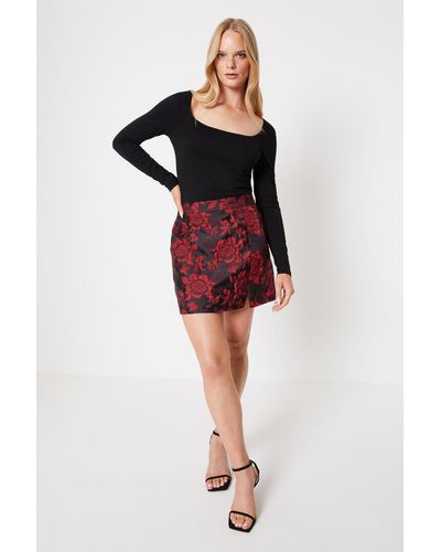 Oasis Floral Jacquard Split Mini Skirt - Red
