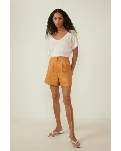 Oasis Tailored Leather Short - Natural