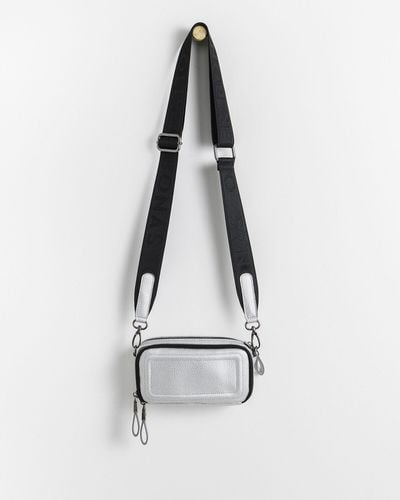 Oliver Bonas Simen Metallic Crossbody Bag Small - White