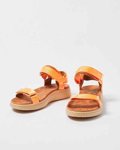 Oliver Bonas Woden Sandals - Orange