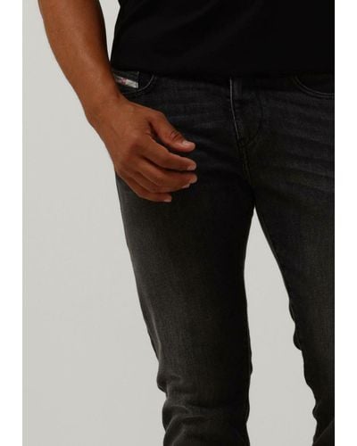DIESEL Slim Fit Jeans 2019 D-strukt - Schwarz