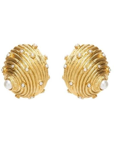 Oscar de la Renta Dotted Shell Pearl Clip-on Earrings - Metallic