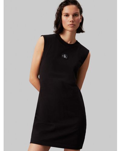 Calvin Klein Shirtkleid WOVEN LABEL LOOSE TEE DRESS mit Logopatch - Schwarz