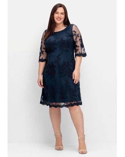 Sheego Abendkleid Große Größen aus Mesh, mit floraler Stickerei - Blau