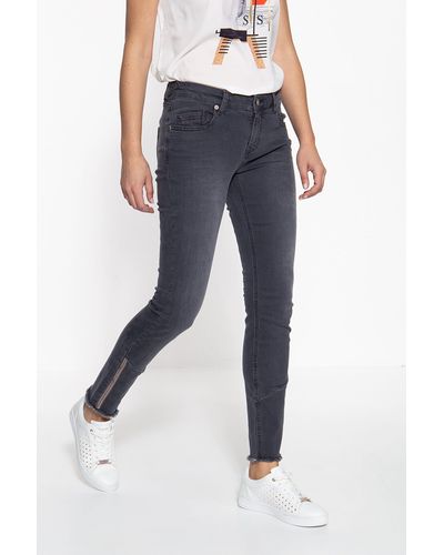ATT Jeans ATT Slim-fit-Jeans Leoni mit offenen Saumkanten und Paillettendetails - Blau