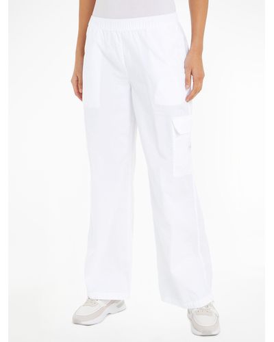 Calvin Klein Cargohose COTTON UTILITY CARGO PANTS mit Logoprägung - Weiß