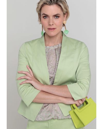 Bianca Kurzblazer ABBY in moderner Länge und cooler Trendfarbe - Grün