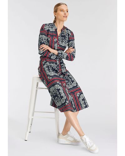Riesige Produktauswahl! Delmao Kleider für Damen DE Rabatt Lyst zu | Online-Schlussverkauf Bis 62% | –