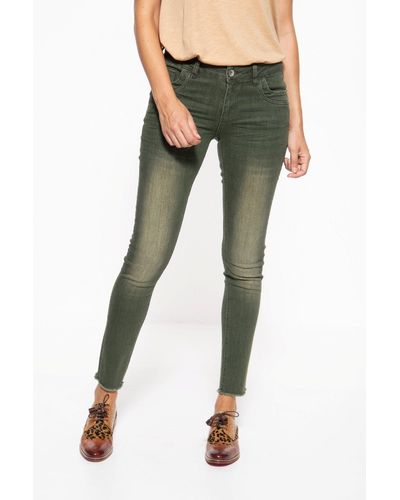 ATT Jeans ATT Slim-fit-Jeans Leoni mit Waschungen und offenen Saumkanten - Grün