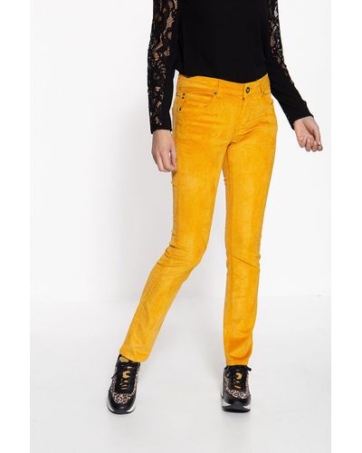 ATT Jeans Stoffhose Belinda aus Feincord - Gelb