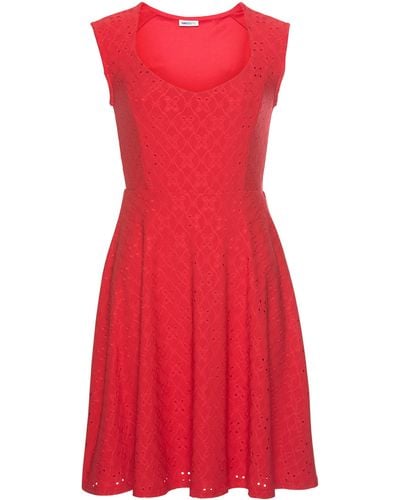 Beachtime Sommerkleid mit Lochstickerei, elegantes Jerseykleid, Strandkleid - Rot
