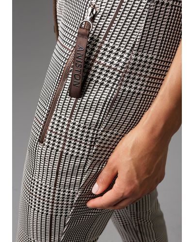 Aniston CASUAL Schlupfhose mit beschrifteten Tapes an den 2 Reißverschluss-Taschen - Grau