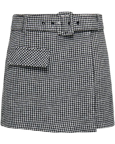 ONLY Shorts BEAUTY (1-tlg) Wickel-Design - Grau