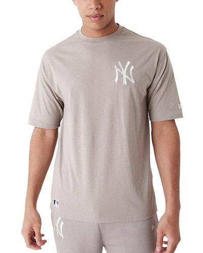 KTZ Era Print-Shirt Oversize New York Yankees ash brown - Grau