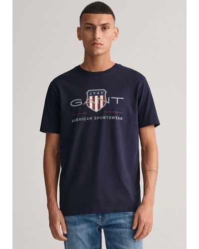 GANT REG ARCHIVE SHIELD SS T-SHIRT mit Logodruck auf der Brust - Blau