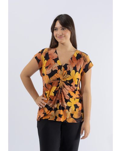 October T-Shirt mit herbstlichem Allover-Print - Mehrfarbig
