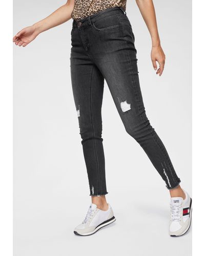 Aniston CASUAL Skinny-fit-Jeans mit Destroyed-Effekt - Schwarz