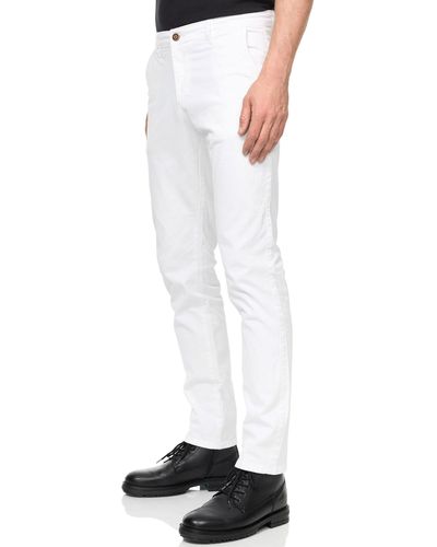 Rusty Neal Jeans SETO im bequemen Straight Fit-Schnitt - Weiß