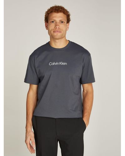 Calvin Klein HERO LOGO COMFORT T-SHIRT mit aufgedrucktem Markenlabel - Grau