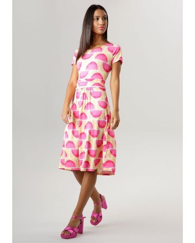 Aniston SELECTED Sommerkleid mit eingelegten Falten in der Taille - Pink