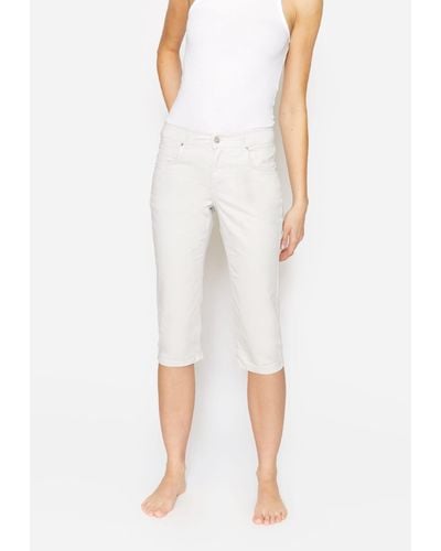 ANGELS Slim-fit-Jeans 5-Pocket-Hose Capri TU mit Label-Applikationen - Weiß